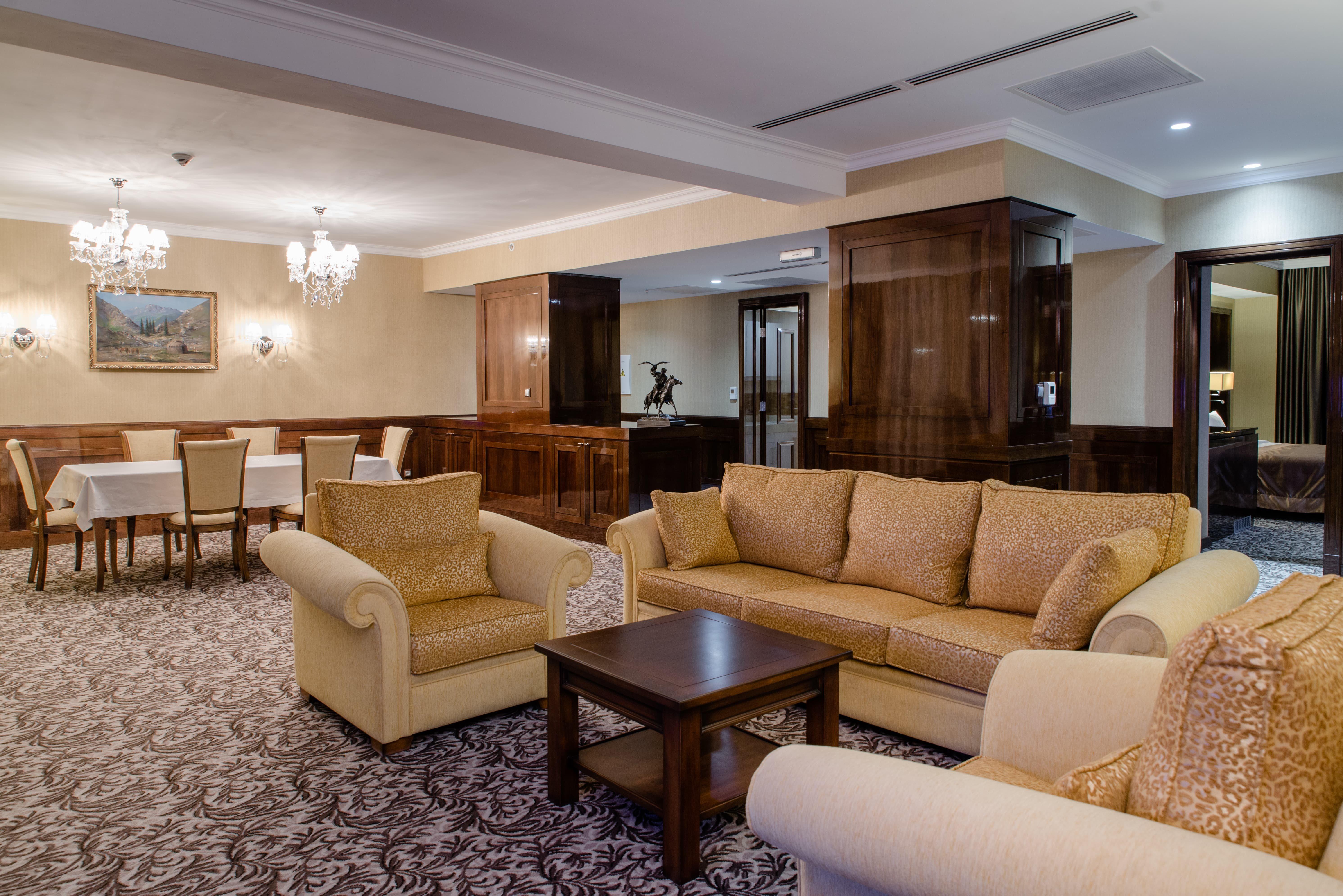 Holiday Inn Aktau By Ihg Esterno foto