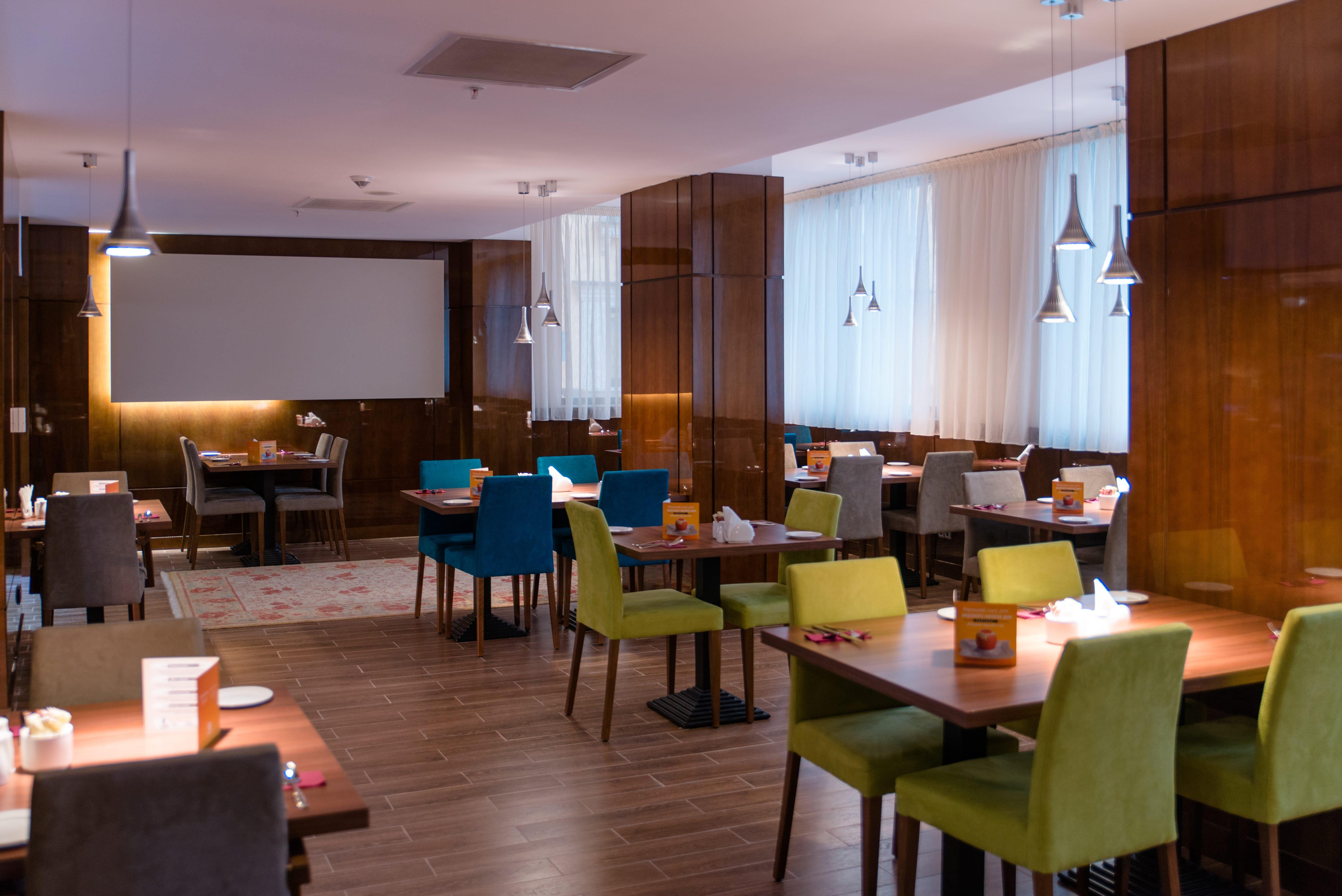 Holiday Inn Aktau By Ihg Esterno foto