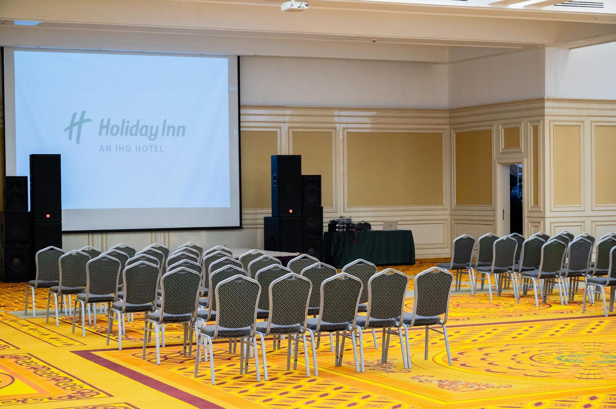 Holiday Inn Aktau By Ihg Esterno foto